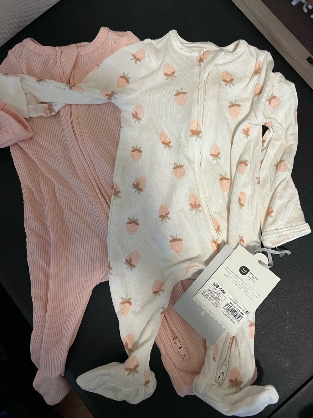 Cloud Island 2pk Stawberries So Bery Soft Modal Blend Footies